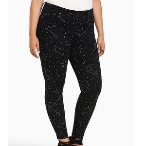 Torrid black constellation jeans size 18